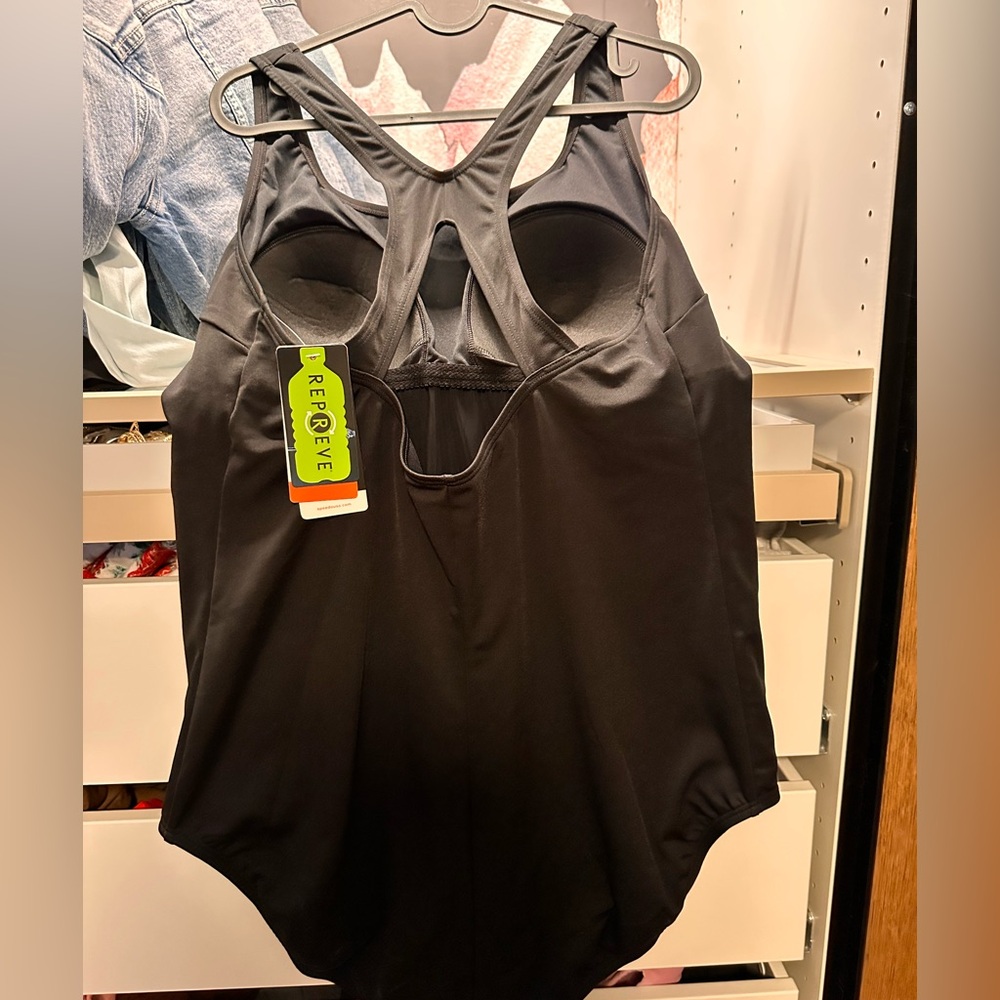 Speedo Moderate Ultraback Plus One Piece - Picture 6 of 9